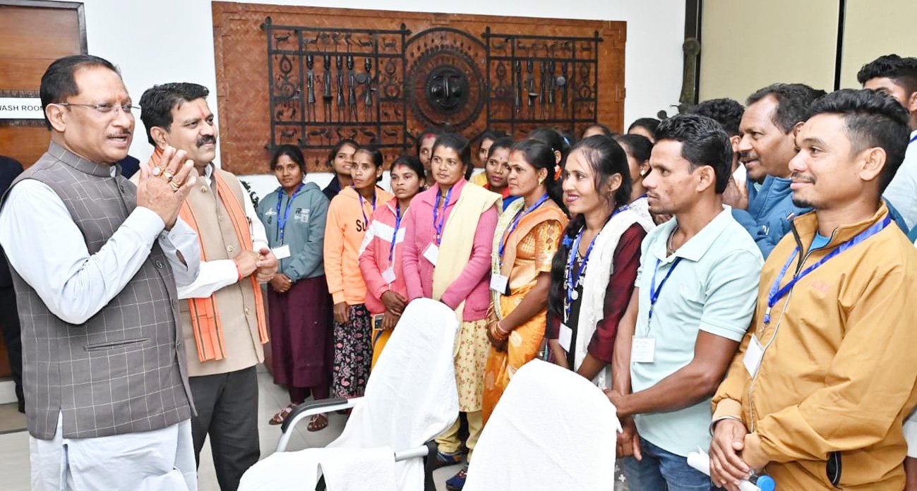 बस्तर अंचल का सर्वांगीण विकास सुनिश्चित करने के लिए सरकार प्रतिबद्ध : मुख्यमंत्री साय