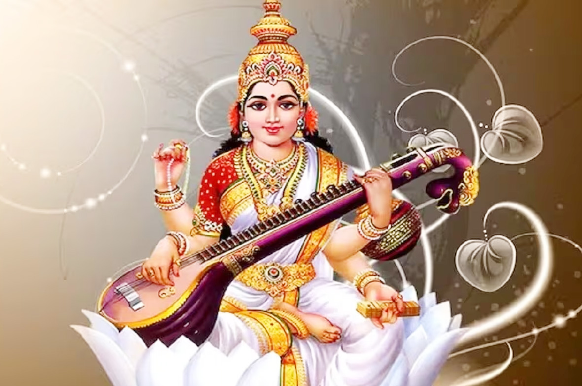 बसंत पंचमी पर किताबों के दान से मिलती है माता की कृपा