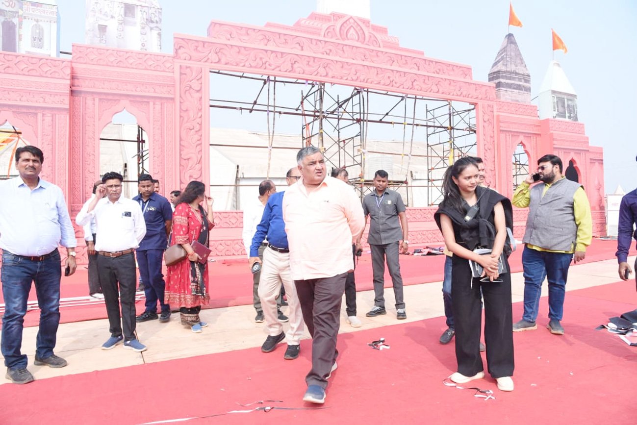 राजिम कुंभ कल्प-2026 : पर्यटन एवं संस्कृति मंत्री राजेश अग्रवाल ने ली समीक्षा बैठक