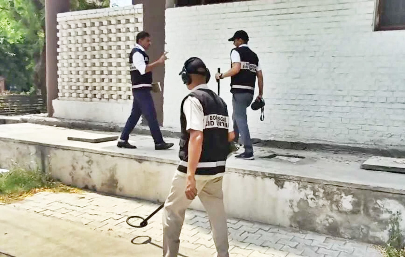 मुंबई के टाटा मेमोरियल अस्पताल को बम से उड़ाने की धमकी