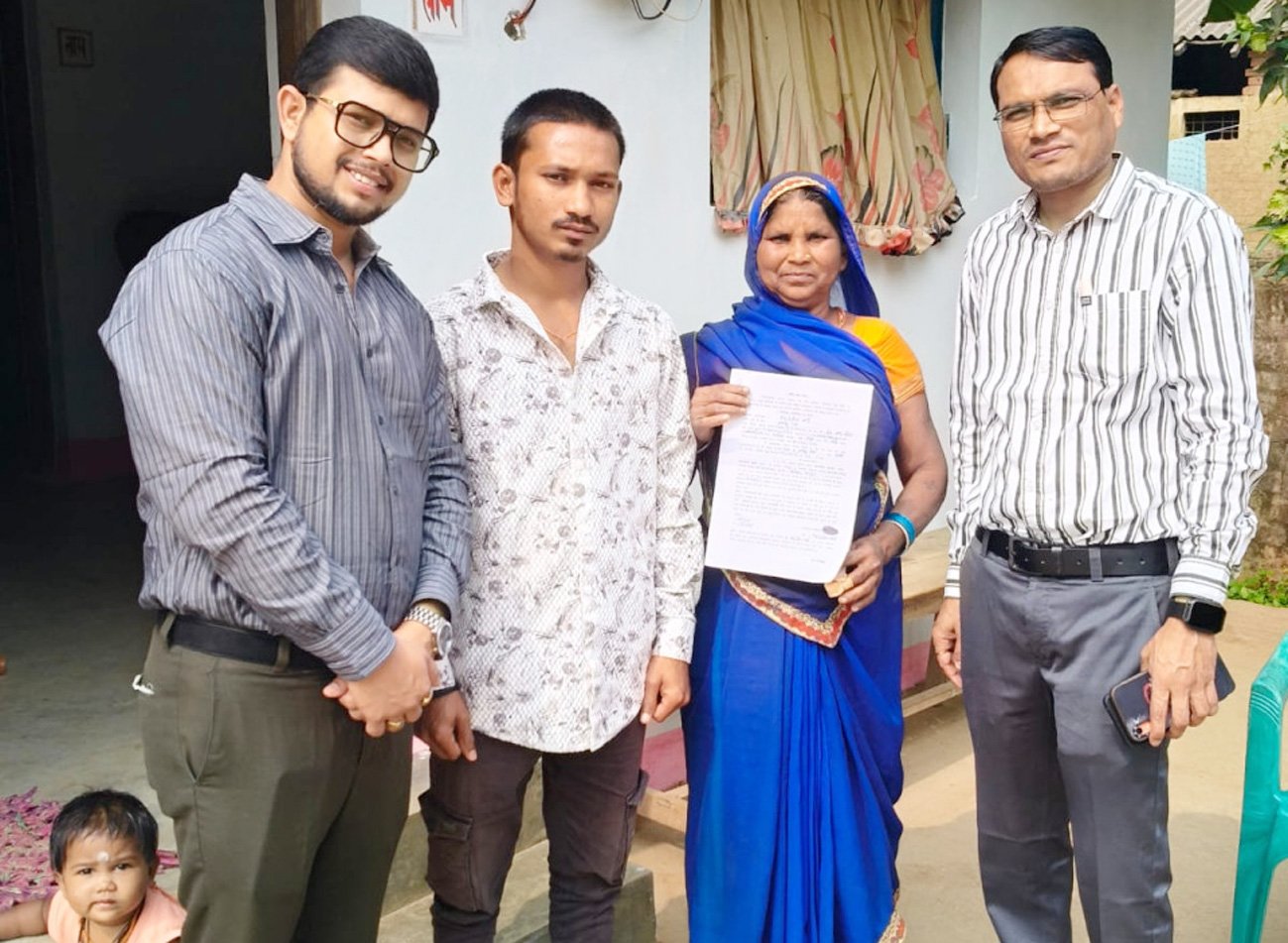 श्रम विभाग द्वारा घर पहुच दिलाया जा रहा योजना का लाभ