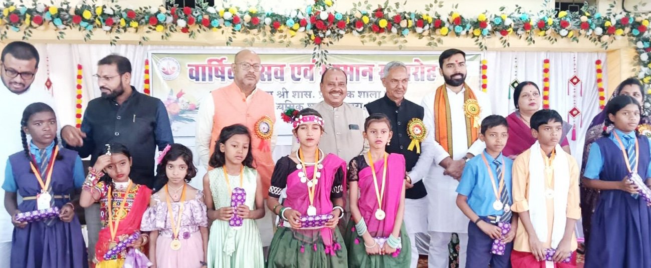 गुरुकुल परंपरा एवं नैतिक शिक्षा के समन्वय पर बल : रूपनारायण सिन्हा