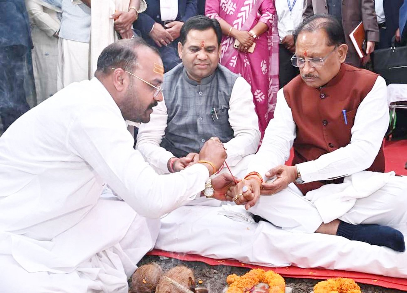मुख्यमंत्री ने जीपीएम में नवीन जिला अस्पताल भवन निर्माण कार्य का किया शुभारंभ