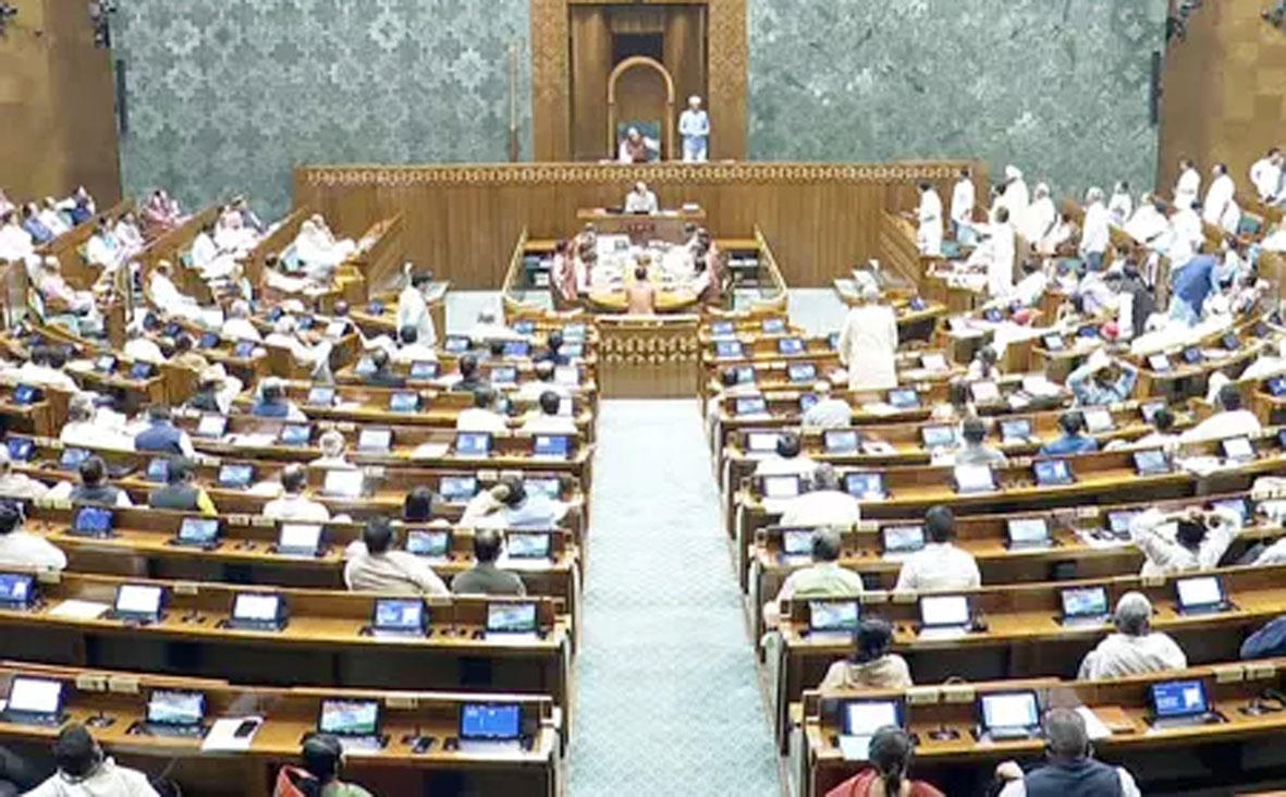 कांग्रेस ने लोकसभा में स्पीकर ओम बिरला के खिलाफ अविश्वास प्रस्ताव पेश किया