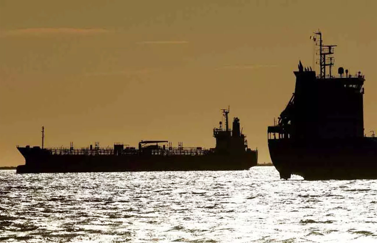 अमेरिका की अस्थायी ईरानी तेल छूट, वैश्विक ऊर्जा बाज़ारों में स्थिरता का प्रयास