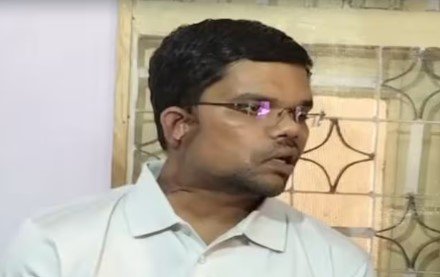 6 साल कैंसर से जंग, 3 नौकरियां छोड़ीं और दृष्टिबाधा के बावजूद तीसरे प्रयास में UPSC क्रैक किया — महासमुंद के संजय दहरिया की प्रेरणादायक कहानी