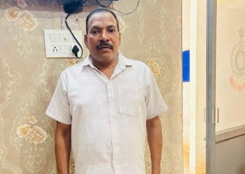 छत्तीसगढ़: बर्खास्त पुलिसकर्मी ने कुल्हाड़ी से पत्नी और बेटी पर किया हमला, थाने जाकर किया सरेंडर