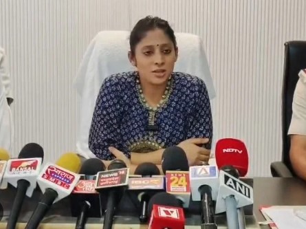 पोर्न साइट के नाम पर ब्लैकमेल: कर्ज और धमकी से डरी युवती ने की आत्महत्या, आरोपी कानपुर से गिरफ्तार