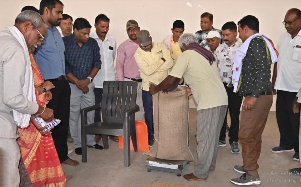 धमतरी में समर्थन मूल्य पर खरीदी ने पकड़ी रफ्तार