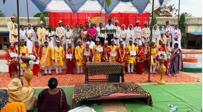 मुख्यमंत्री कन्या विवाह योजना के तहत जशपुर में 65 जोड़ों ने थामा एक-दूजे का हाथ