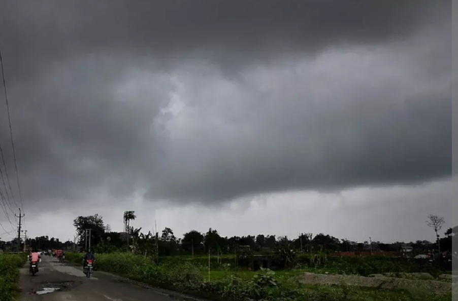 छत्तीसगढ़ में मानसून दस्तक देने को तैयार — 2-3 दिन में बस्तर में होगी एंट्री, 5 दिन रहें सावधान