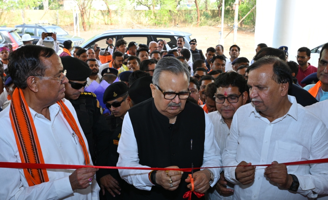 अधोसंरचना एवं आर्थिक विकास की ओर प्रदेश तेजी से अग्रसर - विधानसभा अध्यक्ष डॉ. सिंह