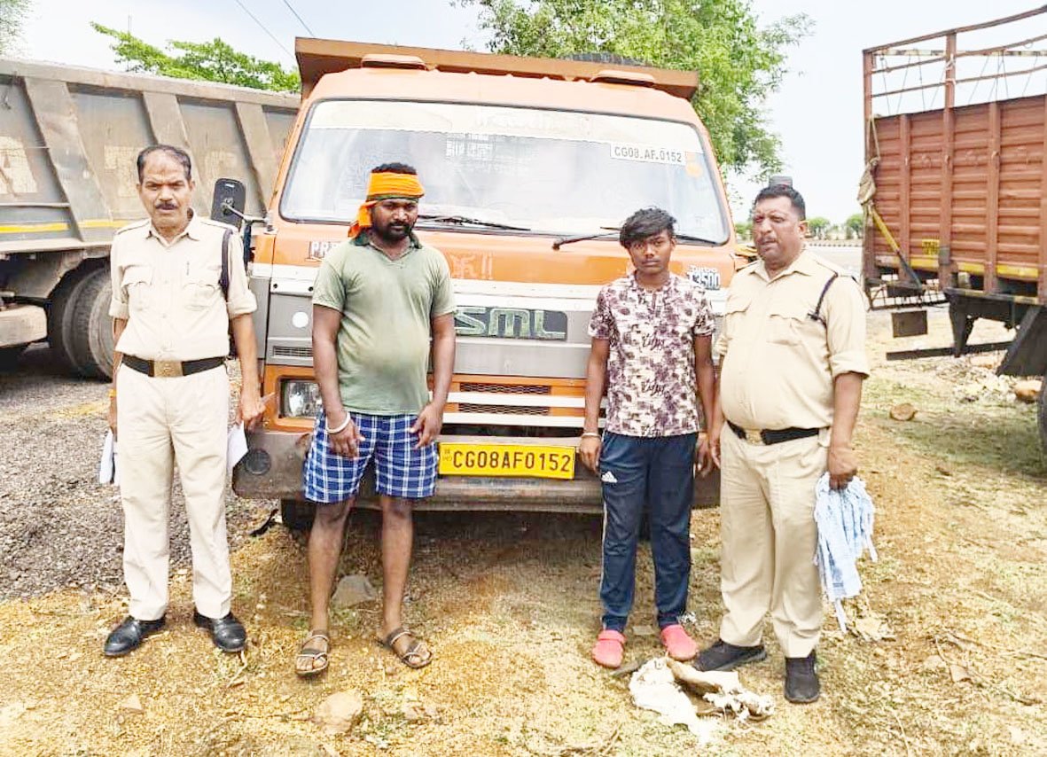 अवैध गिट्टी परिवहन मामले में दो वाहन जब्त
