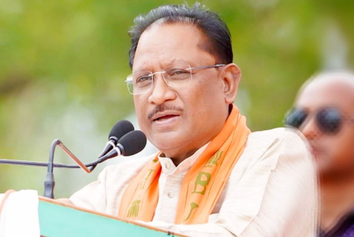 मुख्यमंत्री का कड़ा संदेश- जनता से अशिष्ट व्यवहार पर जीरो टॉलरेंस, दुर्ग जनपद सीईओ निलंबित