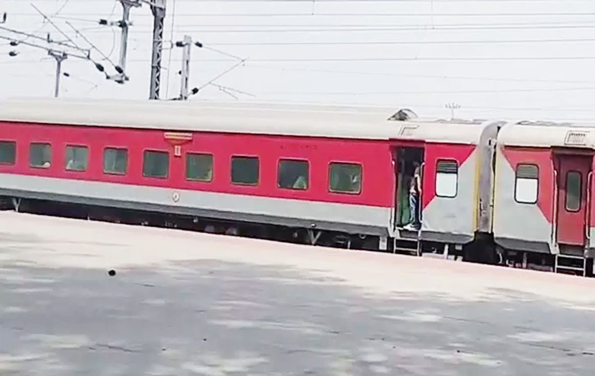 सांतरागाछी-लोकमान्य तिलक टर्मिनस साप्ताहिक समर स्पेशल ट्रेन के चार फेरे रद्द