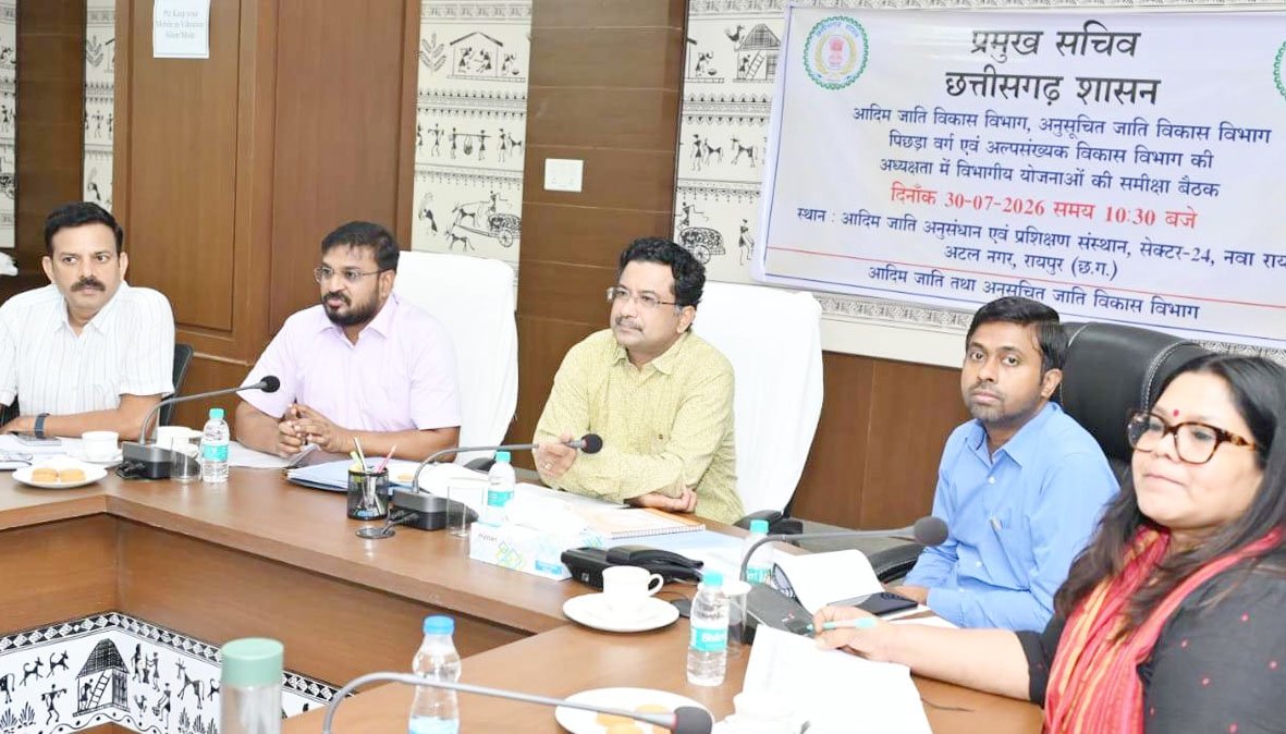 प्रदेश में वर्ष 2027 तक नए स्वरूप में 450 आश्रम-छात्रावास बनकर होंगे तैयार : प्रमुख सचिव