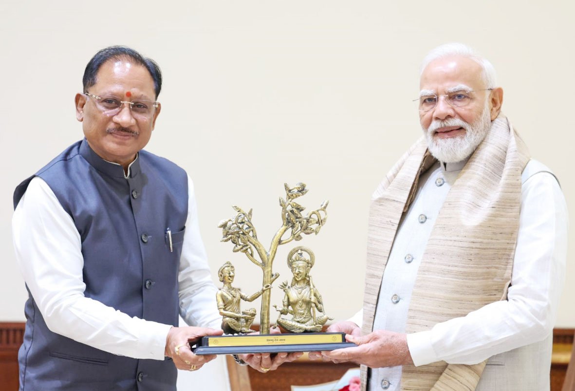 प्रधानमंत्री नरेंद्र मोदी से मुख्यमंत्री विष्णु देव साय ने की भेंट, ‘बस्तर विजन’ पर हुई चर्चा