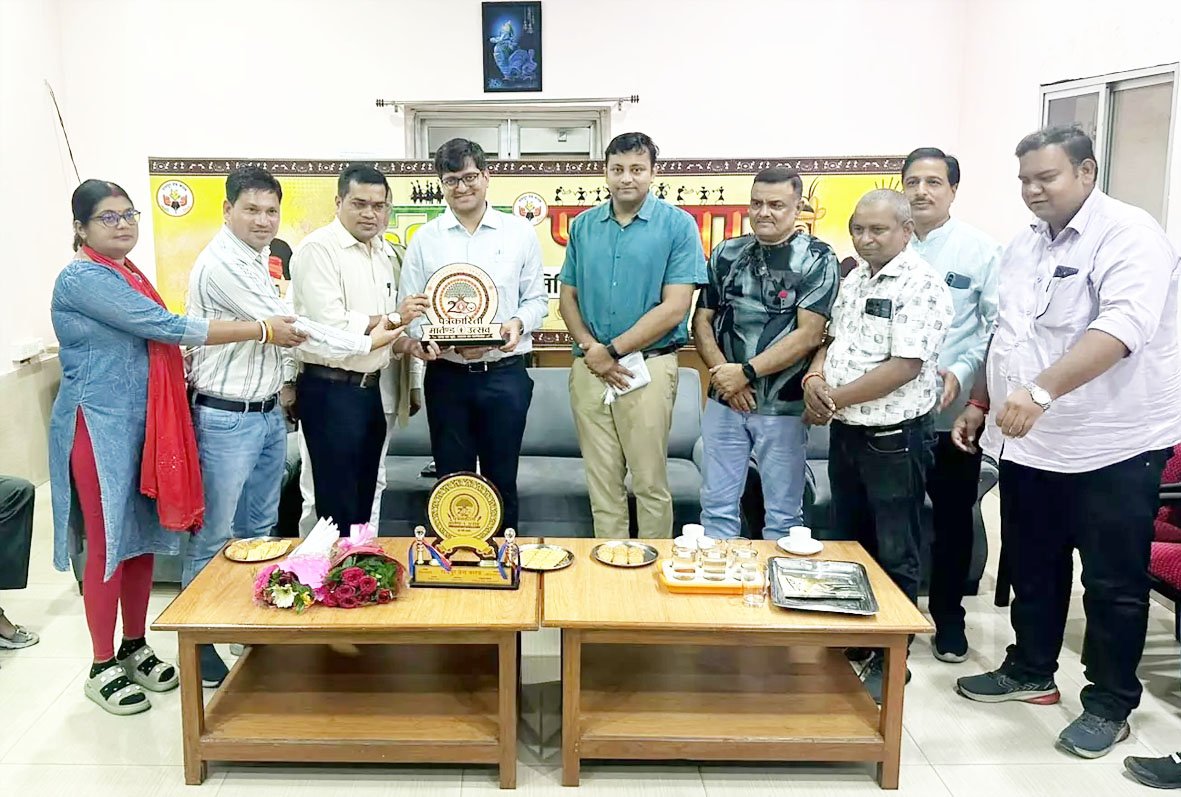 प्रेस क्लब भवन के जीर्णोद्धार की तैयारी तेज, आयुक्तों ने किया निरीक्षण