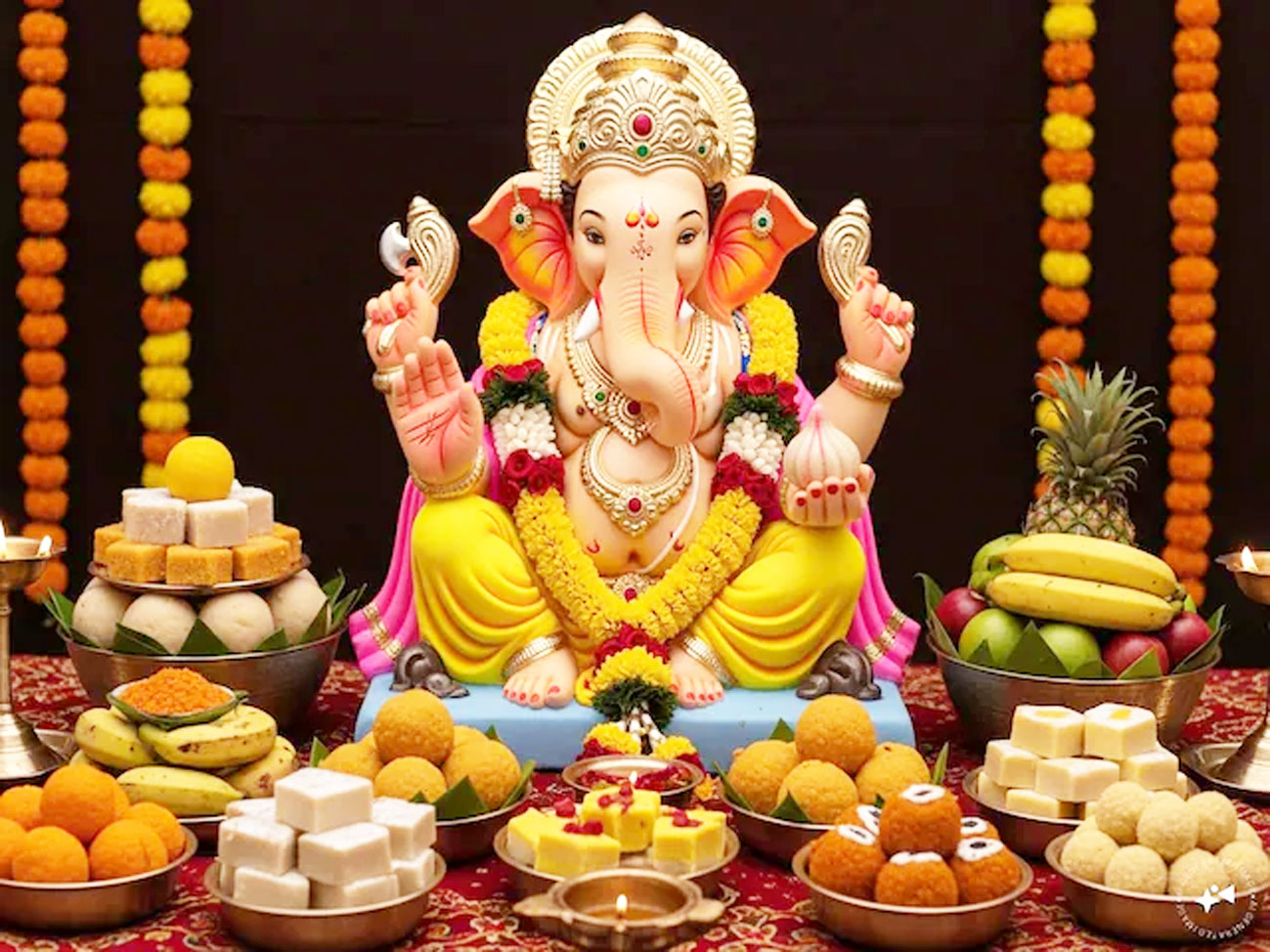 दूसरे दिन बप्पा को लगाएं ये खास भोग, घर में आएगी सुख-समृद्धि