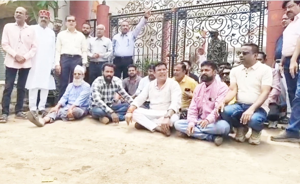 रामगोपाल अग्रवाल के भतीजे और करीबियों के ठिकानों पर ED की दबिश