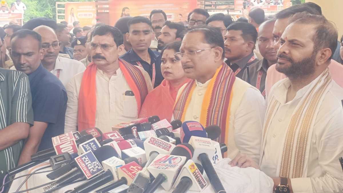 सीएम साय का बड़ा ऐलान: माघ पूर्णिमा पर सरकारी अवकाश, संत रविदास के नाम पर मिलेगा राज्य अलंकरण पुरस्कार