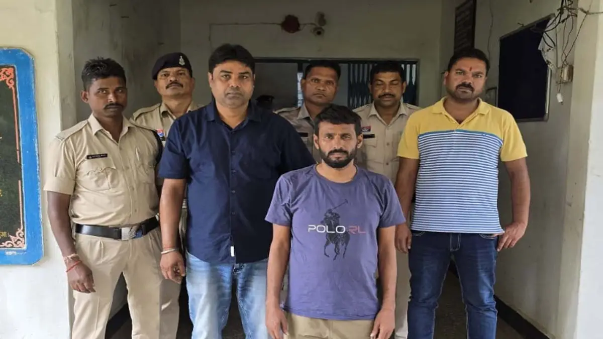 सीतापुर ज्वेलरी लूटकांड: ओडिशा से एक आरोपी गिरफ्तार, 46 लाख के जेवर बरामद