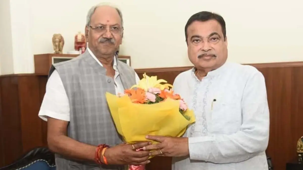 गडकरी से मिले बृजमोहन अग्रवाल, रायपुर की सड़क परियोजनाओं को लेकर रखीं बड़ी मांगें