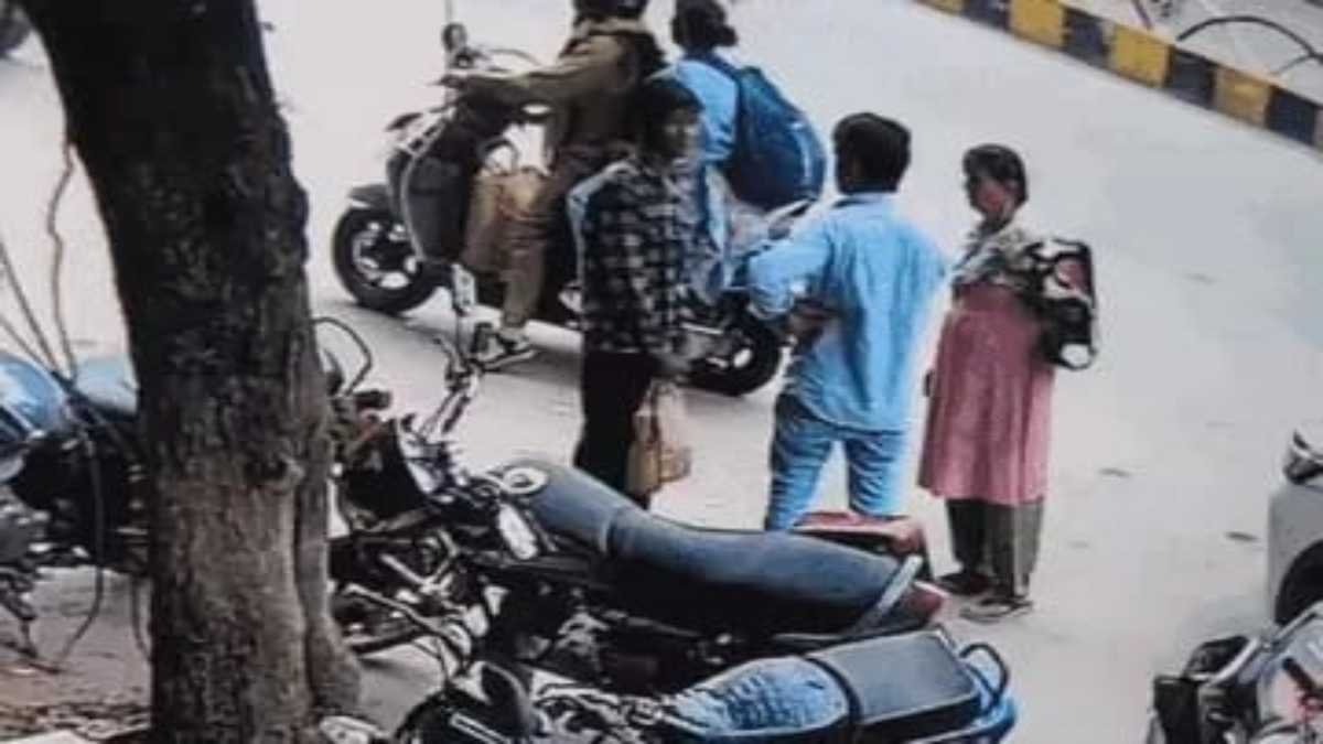 बस स्टैंड का रास्ता पूछा, फिर 2 लाख के सोने के जेवर लेकर फरार हुए ठग