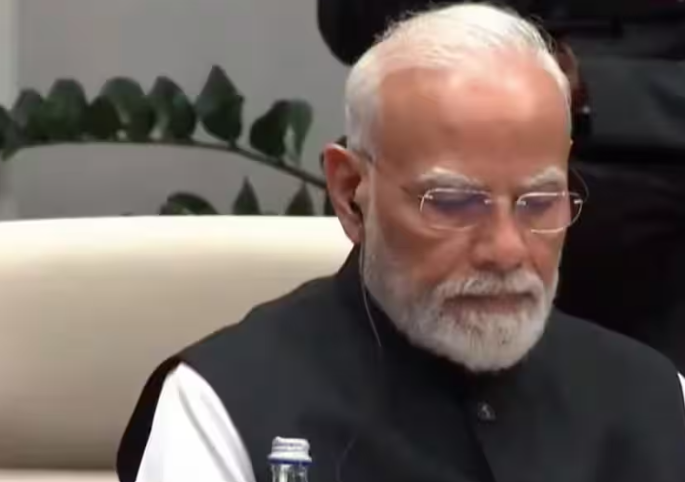 शहबाज के सामने PM मोदी का आतंकवाद पर प्रहार, बोले- ‘टेरर फंडिंग खत्म करनी होगी’