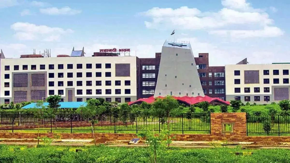 CG Health Transfer: स्वास्थ्य विभाग में बड़ा फेरबदल, नई पोस्टिंग के आदेश जारी