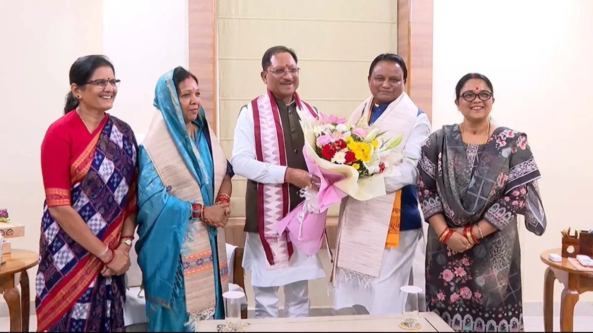 CM साय और मोहन माझी की अहम मुलाकात, छत्तीसगढ़-ओडिशा के विकास पर हुई चर्चा