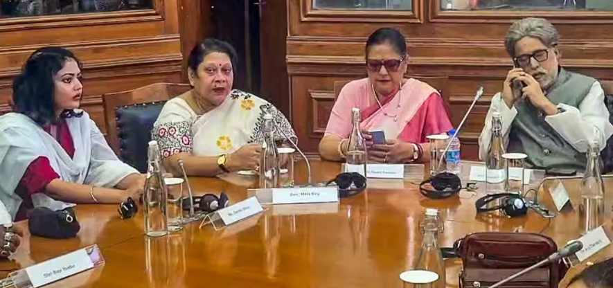 बंगाल में फिर बड़ा सियासी उलटफेर, 20 में से 17 NCPI सांसद BJP में जाने की चर्चा