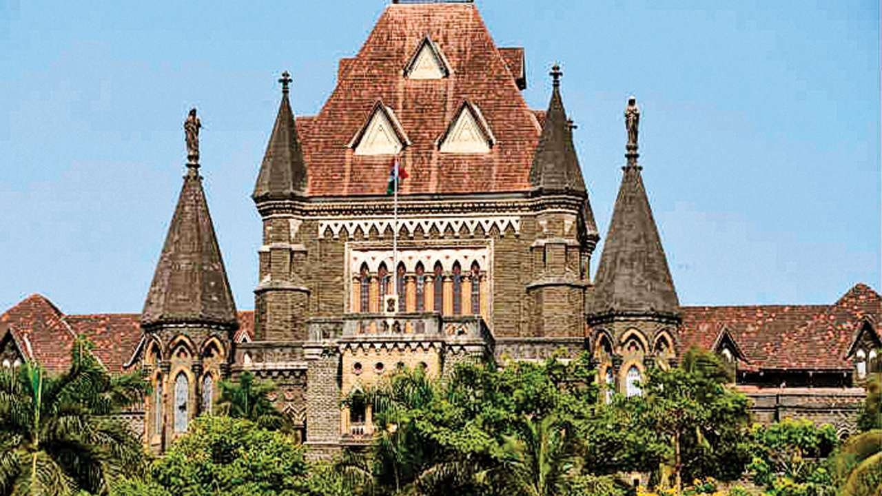 SIR विवाद पहुंचा बॉम्बे HC, हटाए गए वोटरों के नाम बहाल करने की मांग