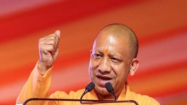 झोपड़ी में गुजर रही थी जिंदगी, CM योगी के निर्देश पर मिला पक्का घर; चार बच्चों को सहारा