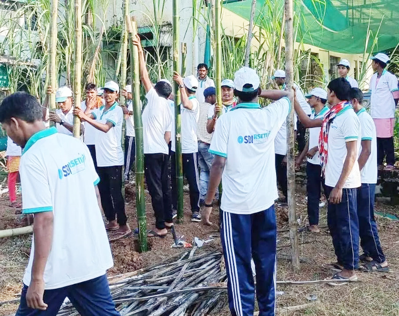 आत्मसमर्पित माओवादियों ने थामी तरक्की की डोर