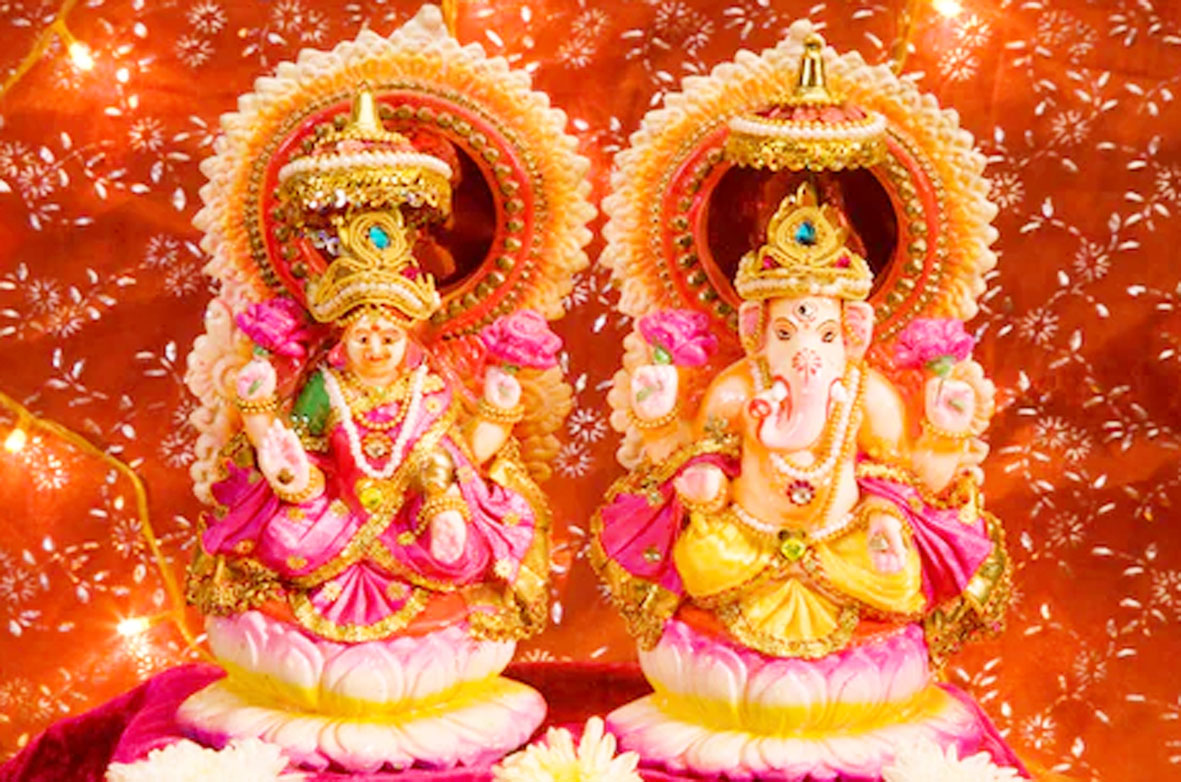 श्री लक्ष्मी-गणेश की पुरानी मूर्तियों का क्या करें?