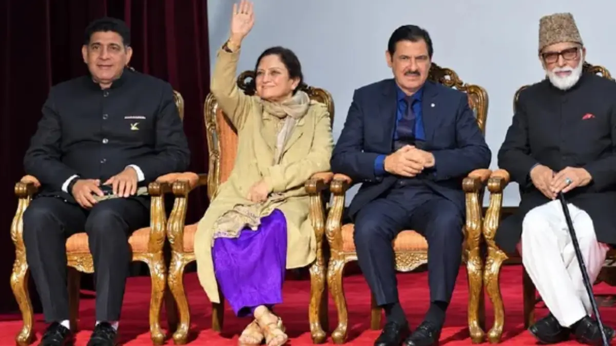 J&K Cabinet Expansion: उमर अब्दुल्ला कैबिनेट में चार नए मंत्री शामिल, सतीश शर्मा की छुट्टी; जानें किसे मिली जगह