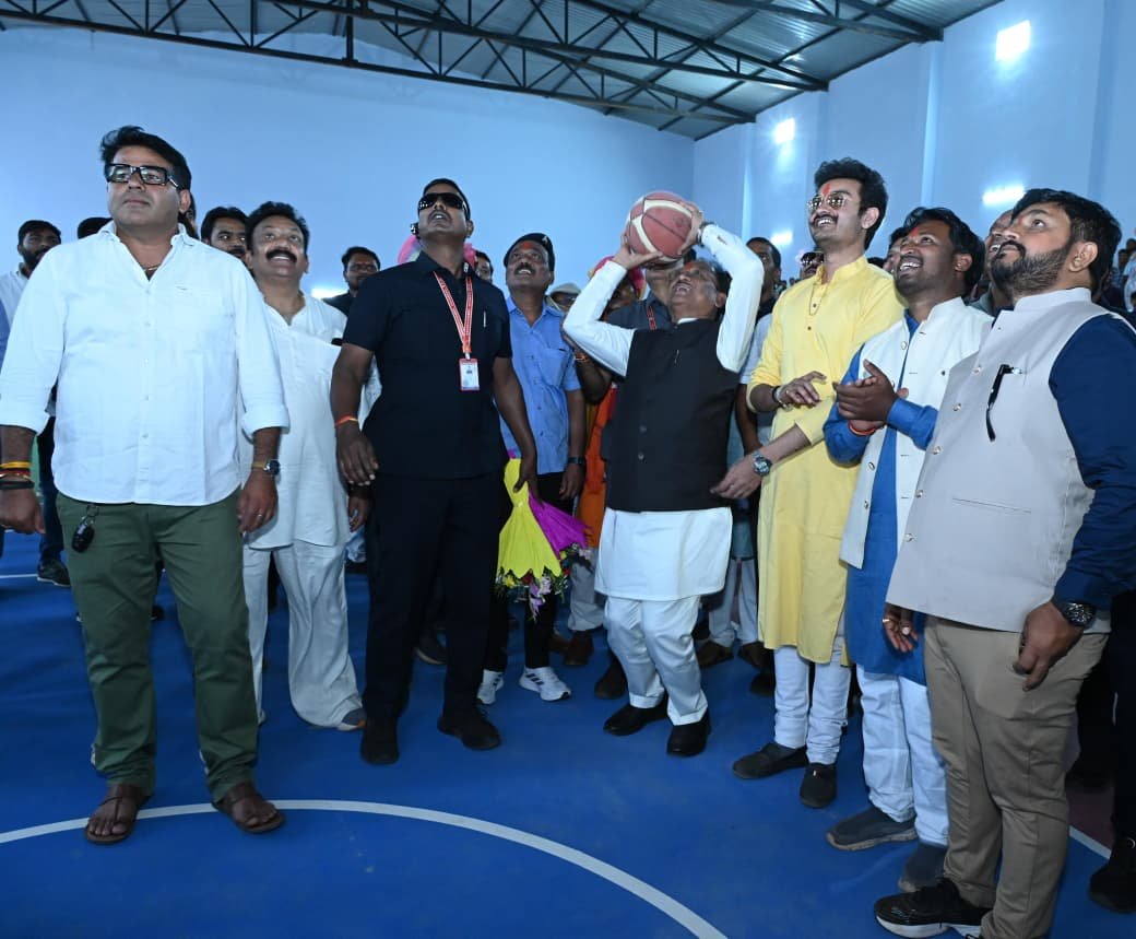 CM विष्णुदेव साय के गृह जिले जशपुर में खेलों को बढ़ावा, 3.52 करोड़ से बना मल्टीपरपज इंडोर स्टेडियम