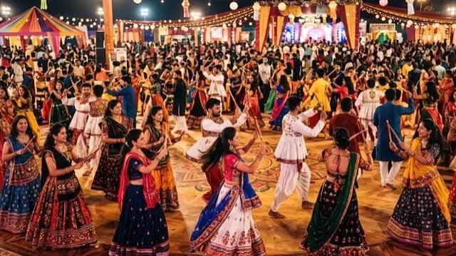 नवरात्रि से पहले VHP की मांग, गरबा-डांडिया में पहचान पत्र देखकर मिले एंट्री