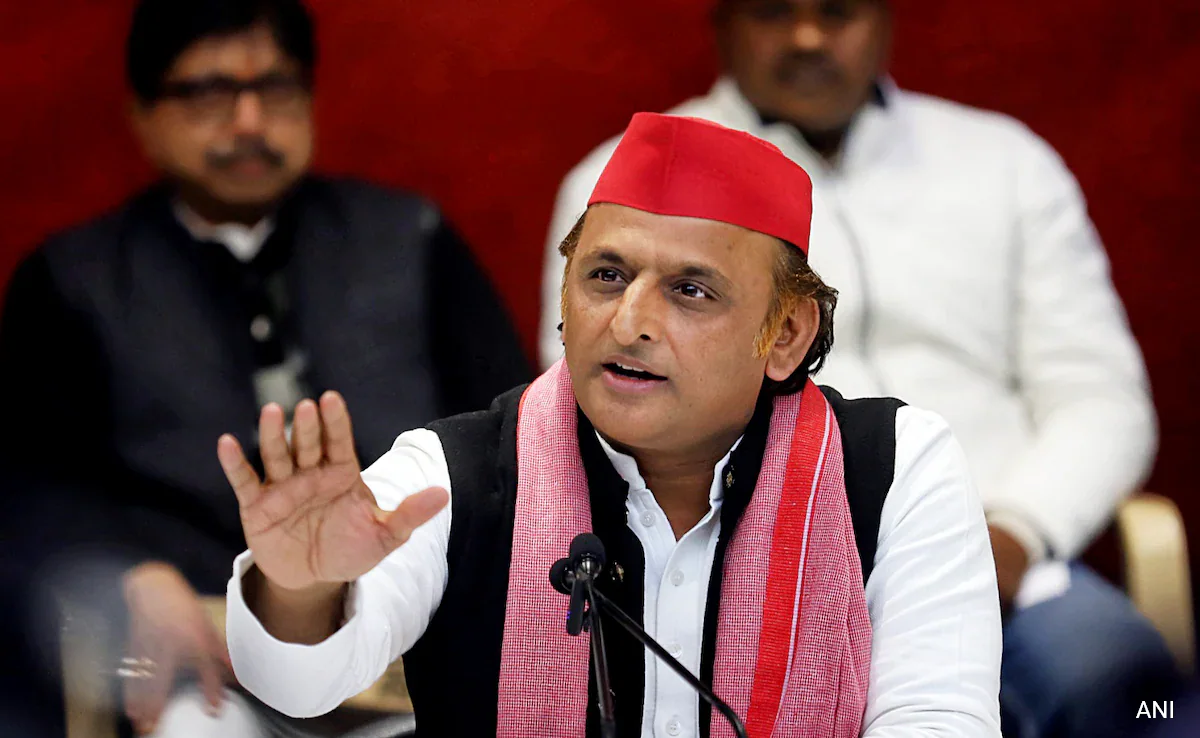 SP Election Manifesto 2026: अखिलेश यादव ने फूंका चुनावी बिगुल! 26 नवंबर को आएगा सपा का घोषणापत्र, PDA पर रहेगा फोकस
