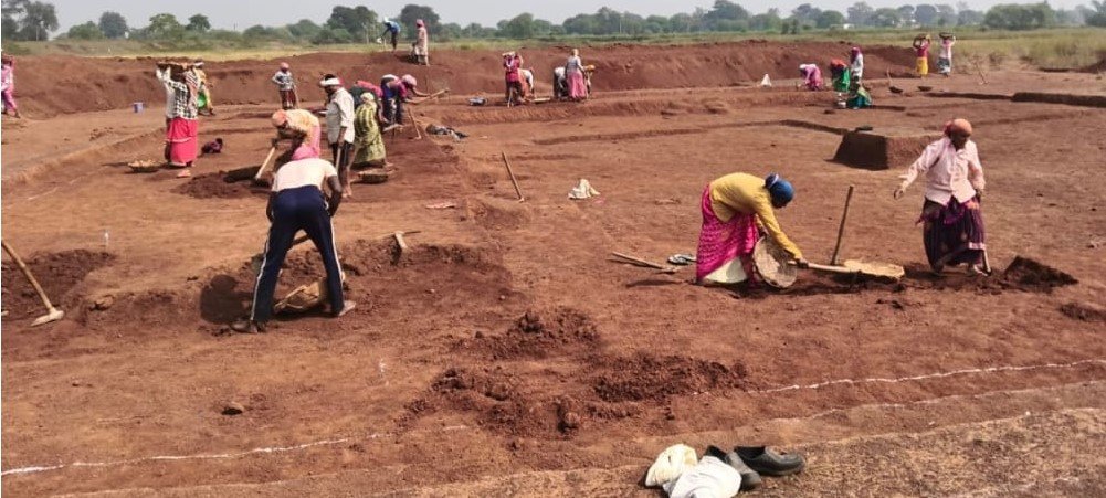 बालोद: दीपावली से पहले 90 ग्रामीणों को मिला रोजगार, बघेली में बन रहा परकोलेशन टैंक; जल संरक्षण को भी मिलेगा बढ़ावा