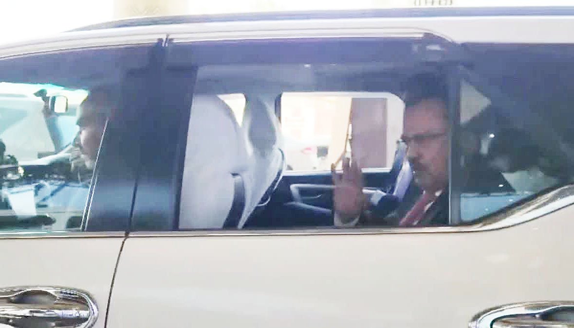 राजधानी रायपुर पहुंचे NSA अजीत डोभाल, रॉ चीफ और आईबी चीफ अफसरों की ले रहे बैठक 