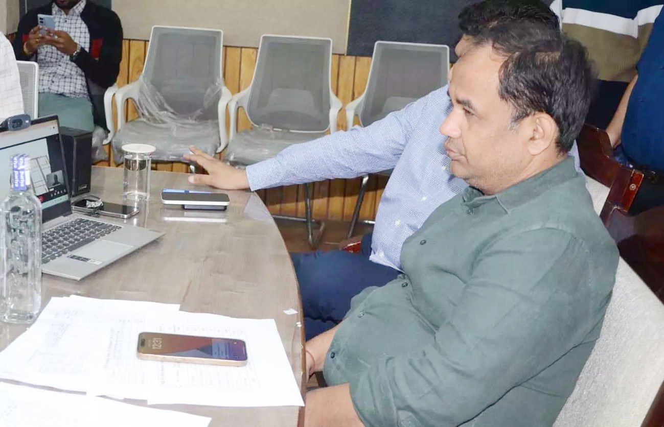 रायपुर कलेक्टर ने विशेष गहन पुनरीक्षण (SIR) प्रक्रिया पर दिखाई सख्ती