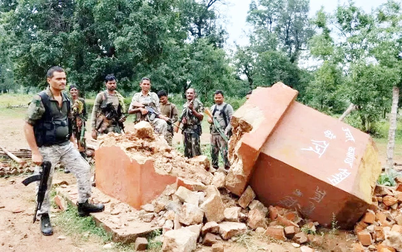 नारायणपुर में नक्सलियों का बड़ा स्मारक ध्वस्त