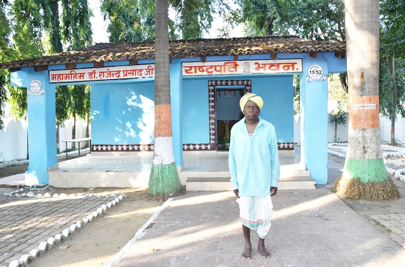 पंडो समाज के बसंत को 73 साल बाद फिर राष्ट्रपति से मिलने की आस
