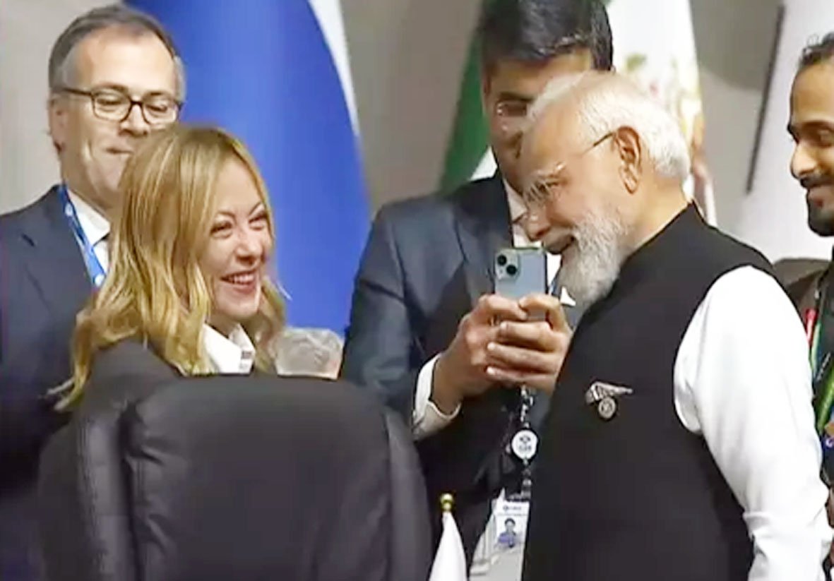 जोहान्सबर्ग में जी20 समिट : पीएम मोदी का भव्य स्वागत, मेलोनी से गर्मजोशी भरी मुलाकात