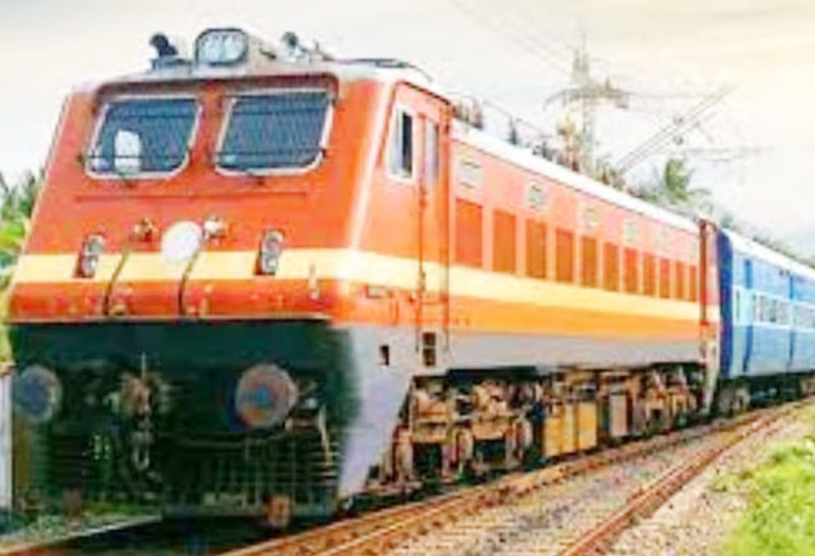 बिलासपुर–रायगढ़ मेमू पैसेंजर ट्रेन रद्द, रेल यात्रियों को होगी परेशानी