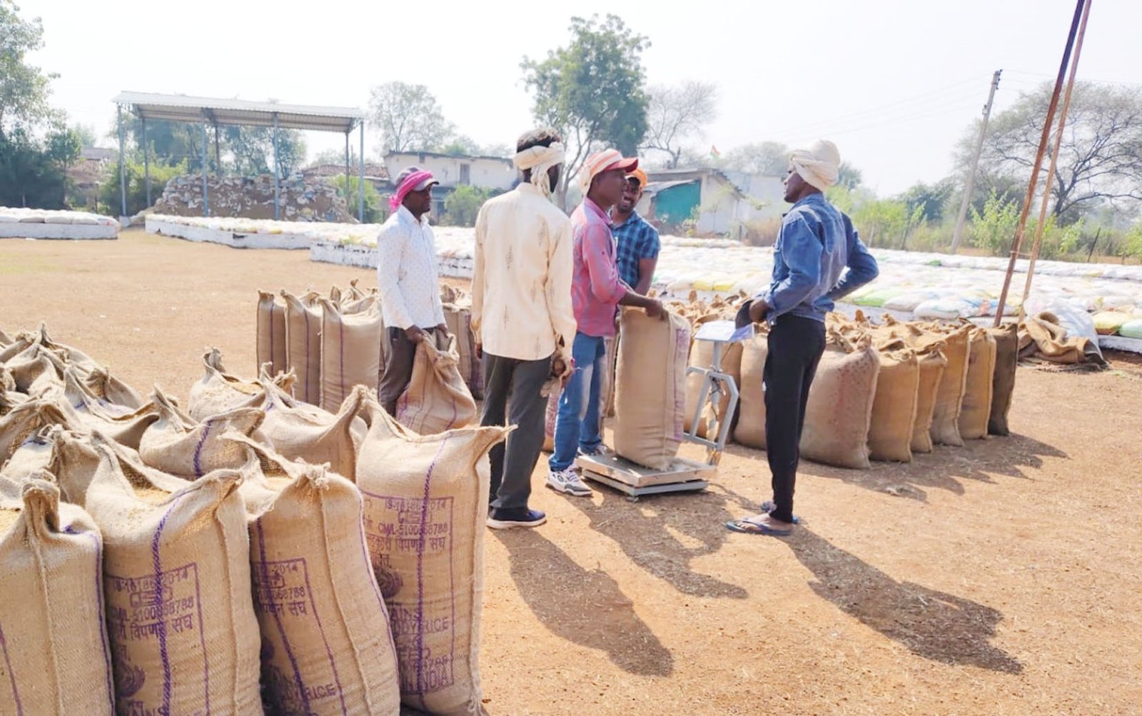 बालोद जिले में समर्थन मूल्य पर धान खरीदी कार्य सफलतापूर्वक जारी