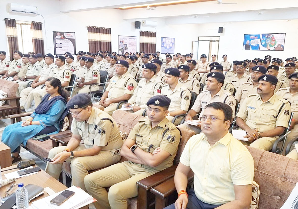 बिलासपुर में पुलिस जवानों के लिए रेंज स्तरीय प्रशिक्षण कार्यशाला का आयोजन