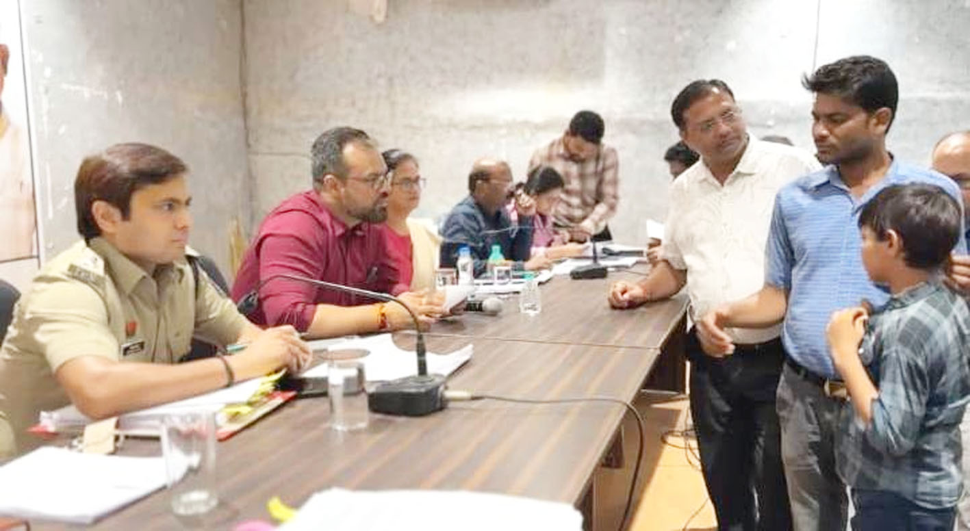 आर्थिक रूप से कमजोर यश को मिलेगा छात्रावास में प्रवेश